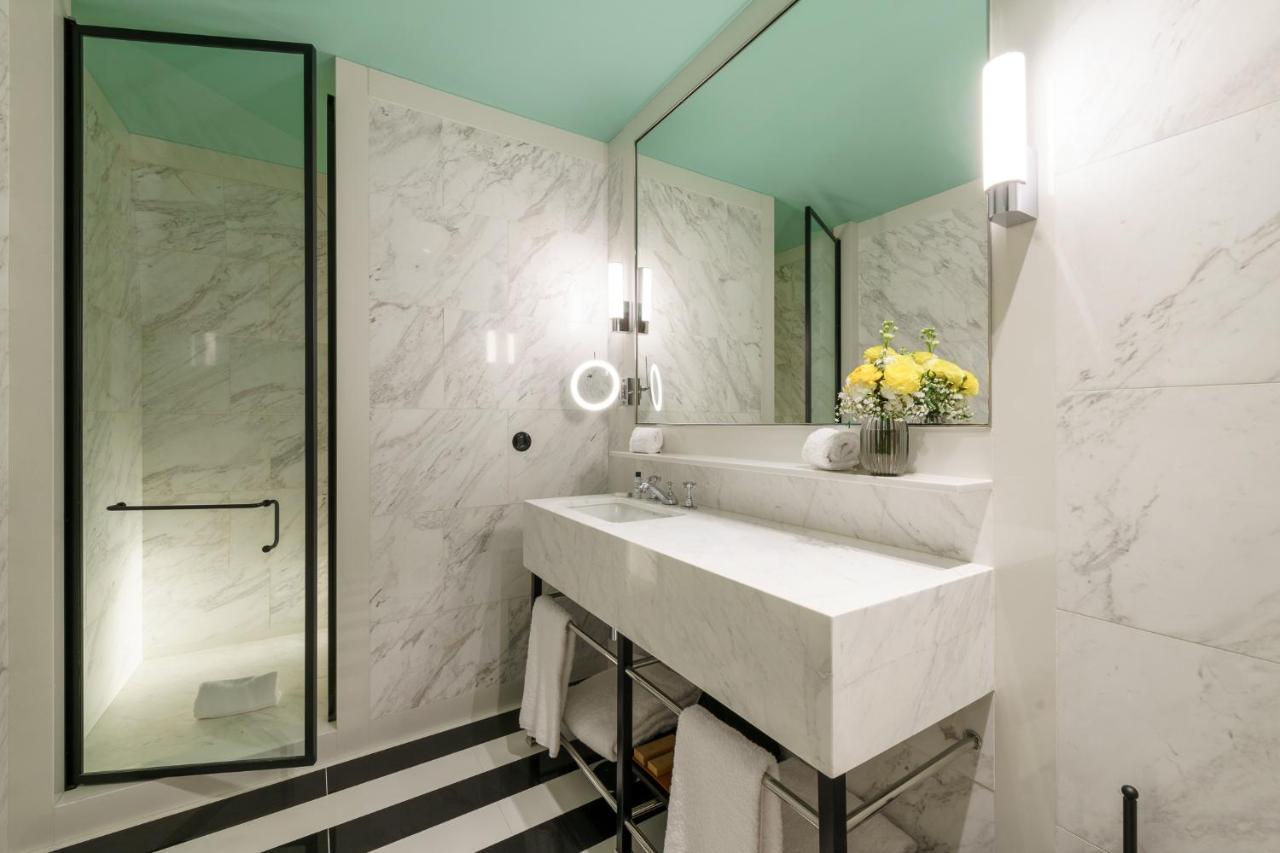 פורטו The Editory Boulevard Aliados Hotel - Preferred Hotels מראה חיצוני תמונה Bathroom