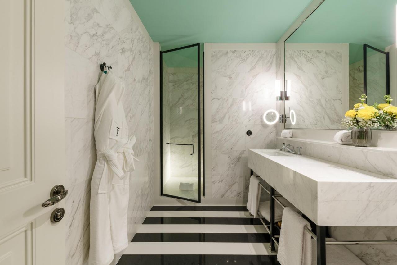 פורטו The Editory Boulevard Aliados Hotel - Preferred Hotels מראה חיצוני תמונה Bathroom