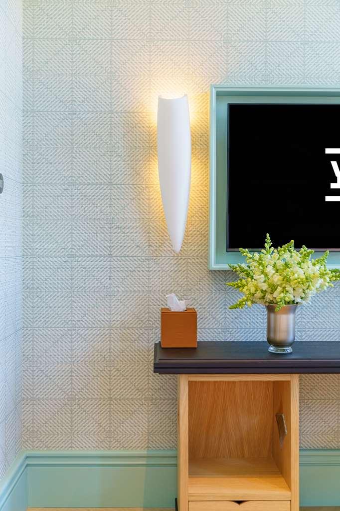 פורטו The Editory Boulevard Aliados Hotel - Preferred Hotels חדר תמונה A tissue box