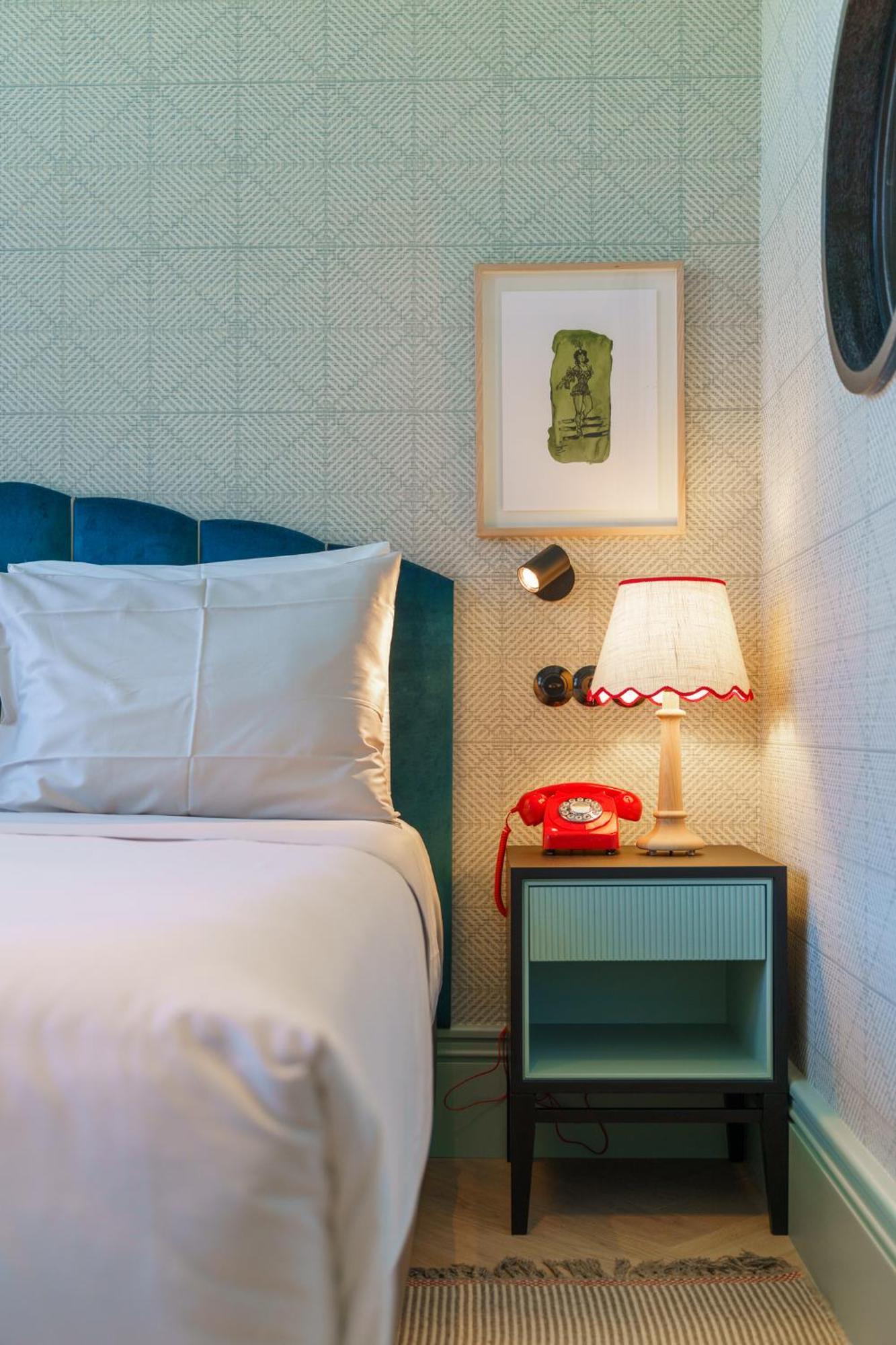 פורטו The Editory Boulevard Aliados Hotel - Preferred Hotels חדר תמונה A room at the Hotel 57